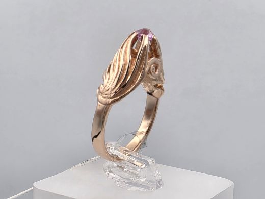 Gold ring with corundum, 5.38 g, size 17.2