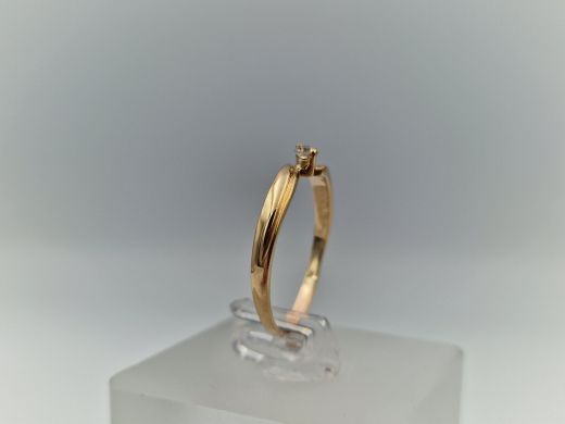 Золотое кольцо с бриллиантом, 1.4 г, разм. 17
