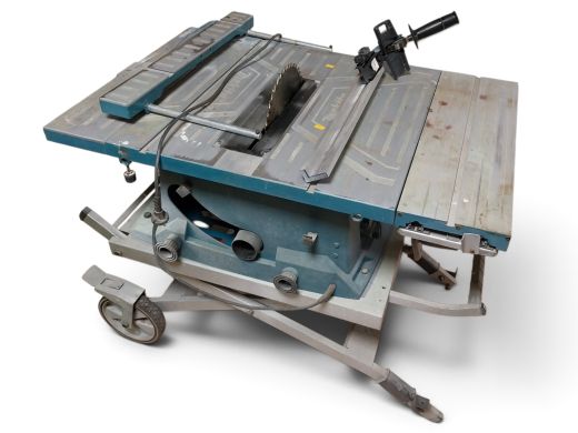 Makita Mlt100
