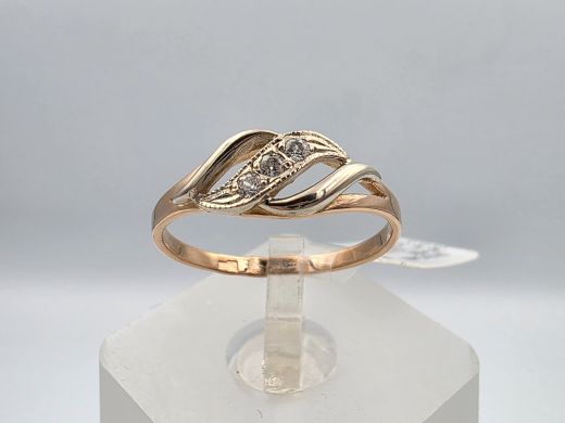 Gold ring, 1.79 g, size 17.5