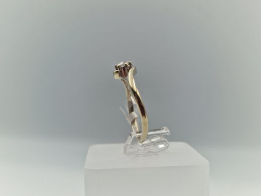 Zelta gredzens ar briljantu, 1.86 g, izm. 17.5