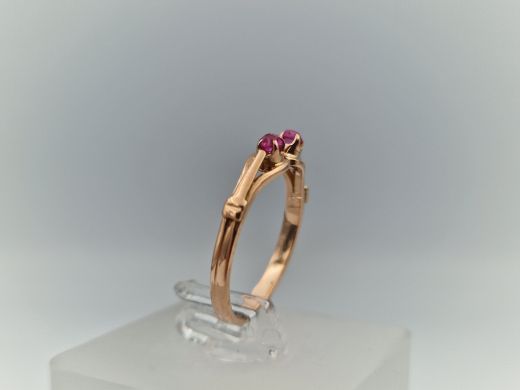 Zelta gredzens ar koraļļi, 1.68 g, izm. 16.5