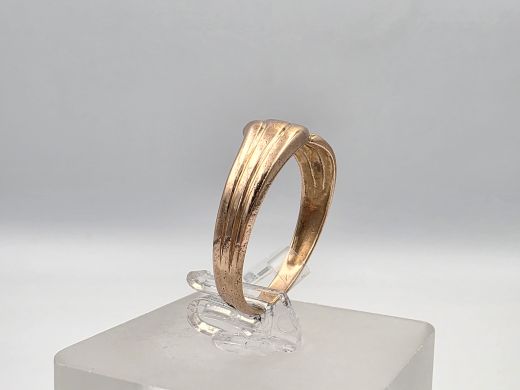 Золотое кольцо, 2.15 г, разм. 17.2