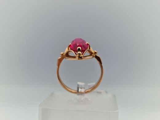 Золотое кольцо с кораллом, 4.27 г, разм. 17.5