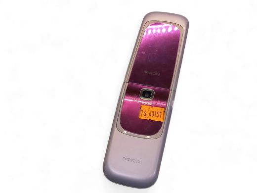 Nokia 7020