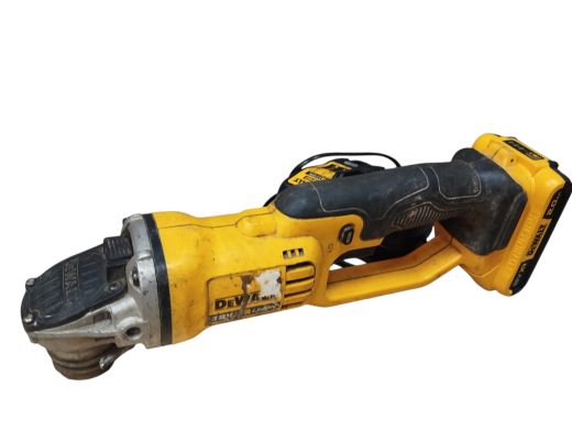 DeWalt DCD771, 