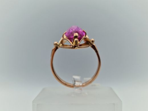 Zelta gredzens ar koraļļi, 4.49 g, izm. 18