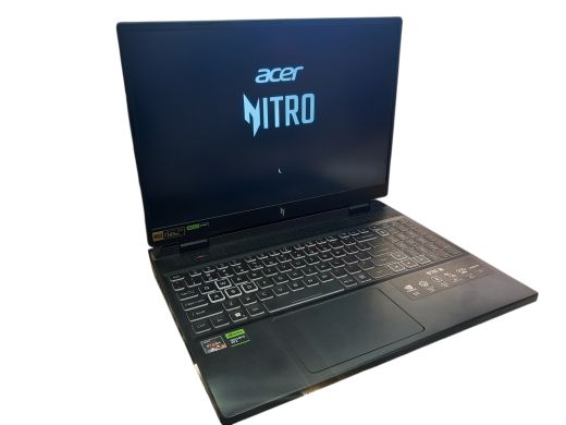 Acer Nitro 16 1000