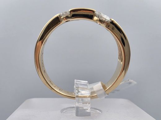 Gold ring with diamond, 4.98 g, size 17