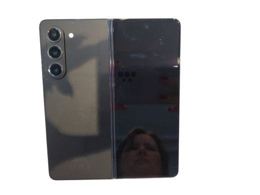 Samsung Z Fold 5 0.5 gb