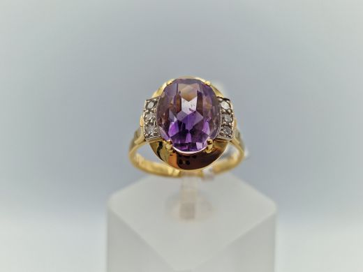 Zelta gredzens ar ametistu, 5.68 g, izm. 18