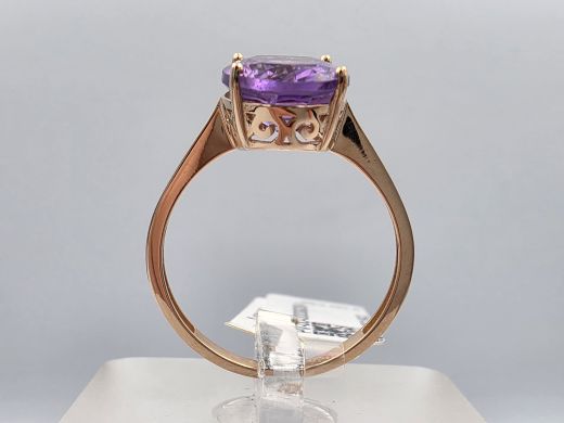 Gold ring with amethyst, 2.07 g, size 17