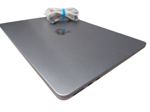 Apple (2022) MacBook Air 256 Gb