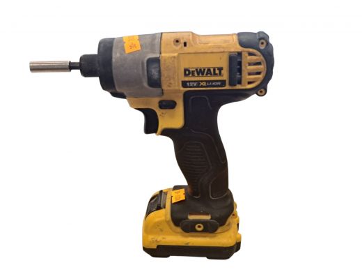 DeWALT Dcf815