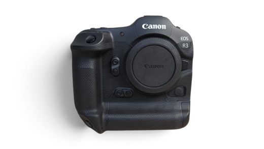 Canon Eos R3 + Canon Rf 24-70Mm F/2.8L Is Usm