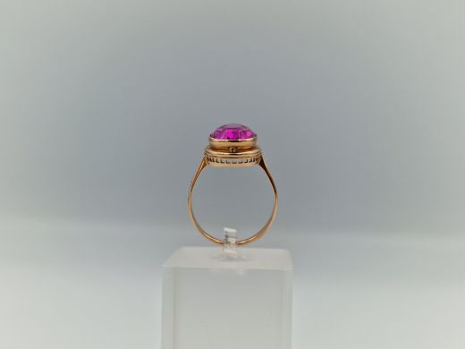 Zelta gredzens ar koraļļi, 5.83 g, izm. 21.2