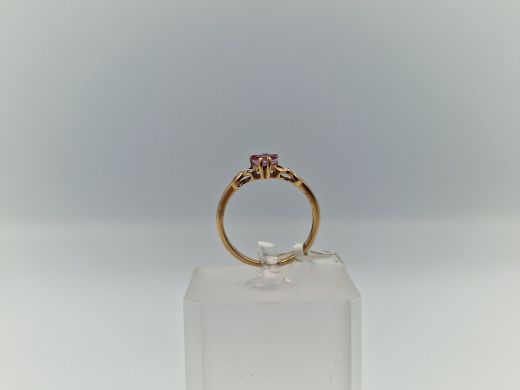 Zelta gredzens ar briljantu un topāzu, 1.47 g, izm. 17