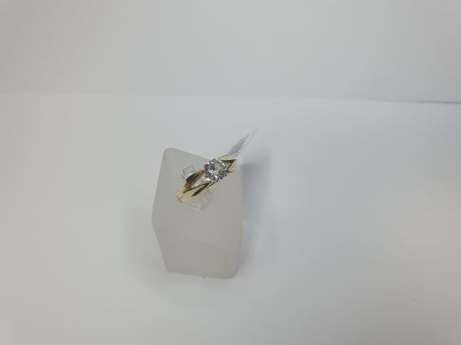 Zelta gredzens ar cirkoniju, 3.9 g, izm. 17.5