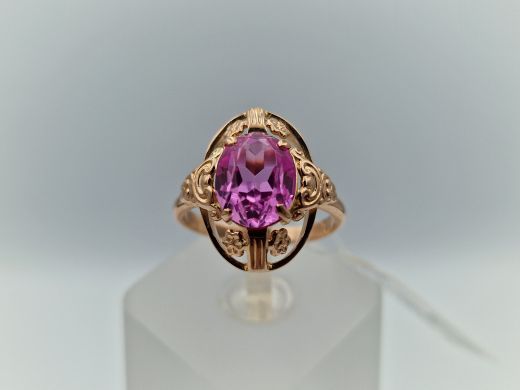 Zelta gredzens ar koraļļi, 3.96 g, izm. 17.5