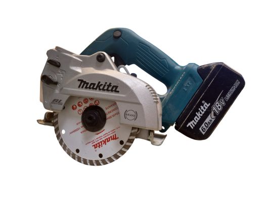 Makita Dcc501