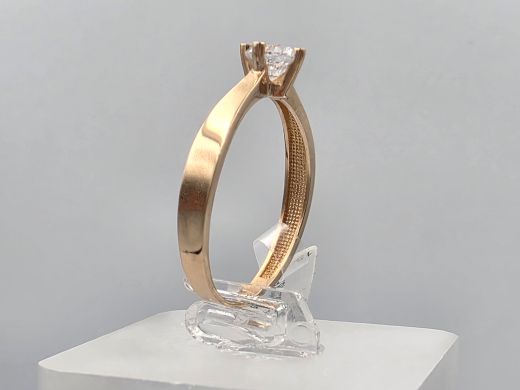Gold ring with zircon, 1.67 g, size 18.5