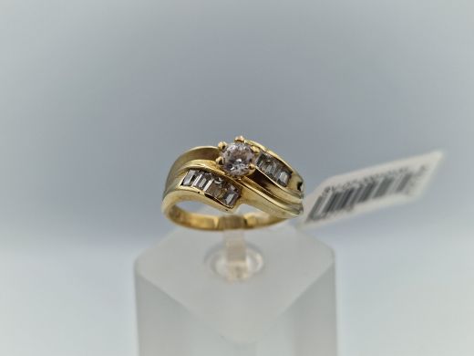Zelta gredzens ar cirkoniju, 4.55 g, izm. 18