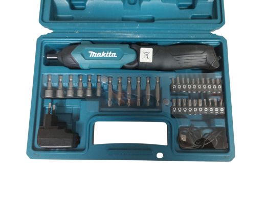 Makita Df001D