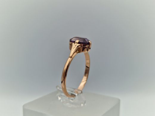 Zelta gredzens ar koraļļi, 2.16 g, izm. 18