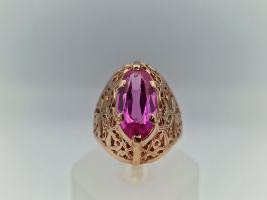 Zelta gredzens ar koraļļi, 6.52 g, izm. 19