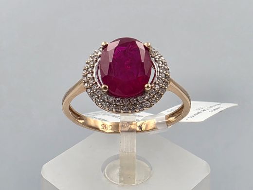 Gold ring with ruby and zircon, 3.34 g, size 20