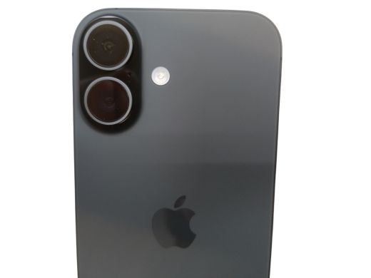Apple A3520 17 256 gb