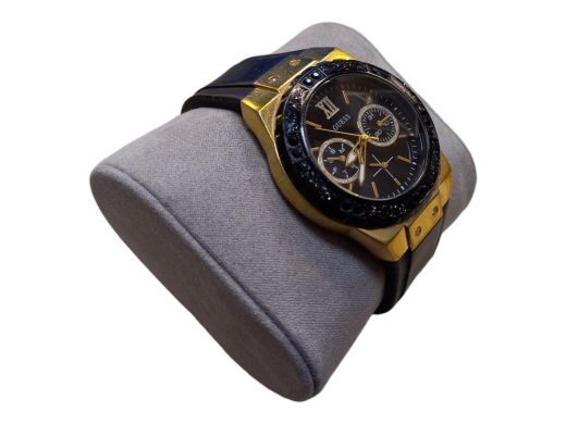 Guess W1053L7