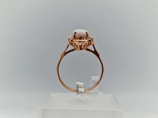 Золотое кольцо с цирконом, 3.06 г, разм. 17