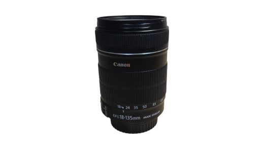 Canon Efs 18-135Mm