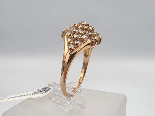 Золотое кольцо, 3.36 г, разм. 17