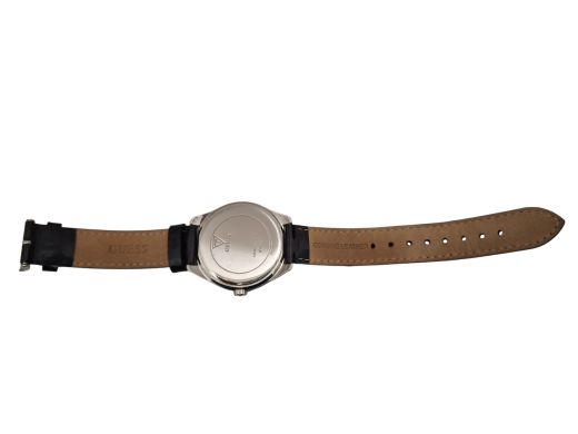 GUESS W0823L2