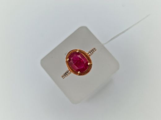 Золотое кольцо с цирконом, 2.51 г, разм. 17