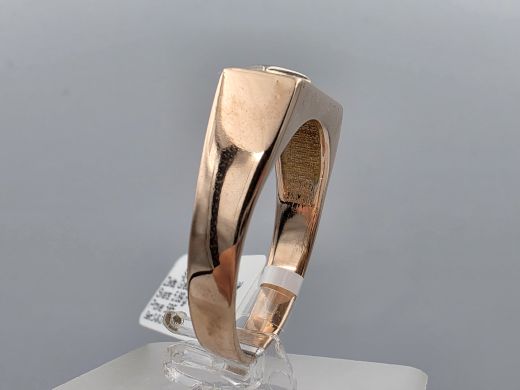 Gold ring with diamond, 5.89 g, size 21.2
