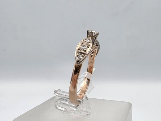 Золотое кольцо, 2.84 г, разм. 17