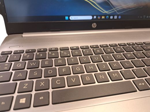 hp 250 G8 256 gb