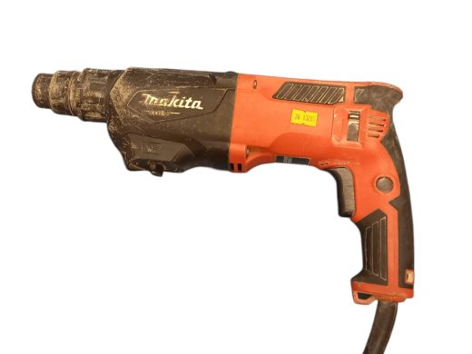 Makita M8701