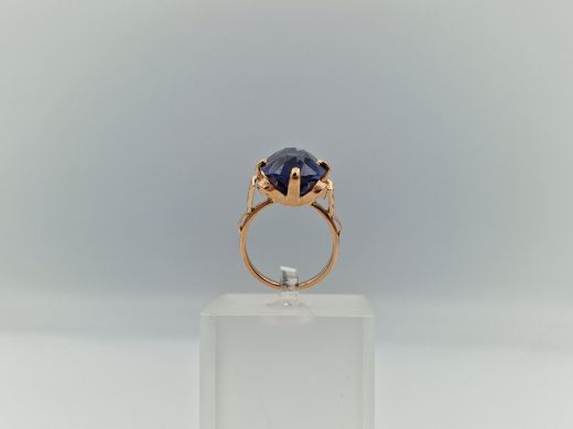 Zelta gredzens ar koraļļi, 7.71 g, izm. 17