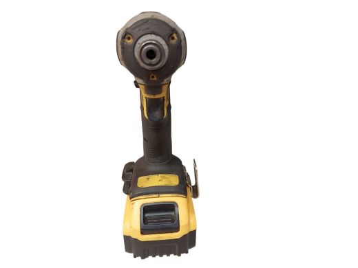 DeWalt DCF886 