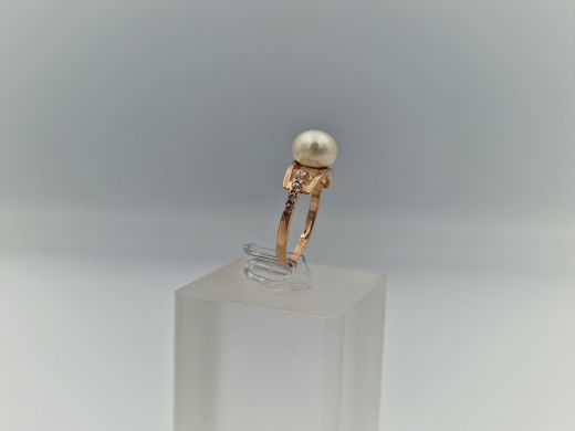 Золотое кольцо с цирконом, 2.32 г, разм. 16.5