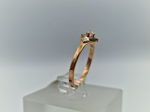 Золотое кольцо с цирконом, 1.84 г, разм. 18