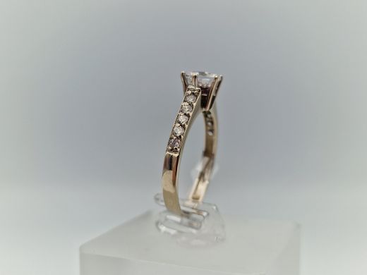 Золотое кольцо с цирконом, 2.4 г