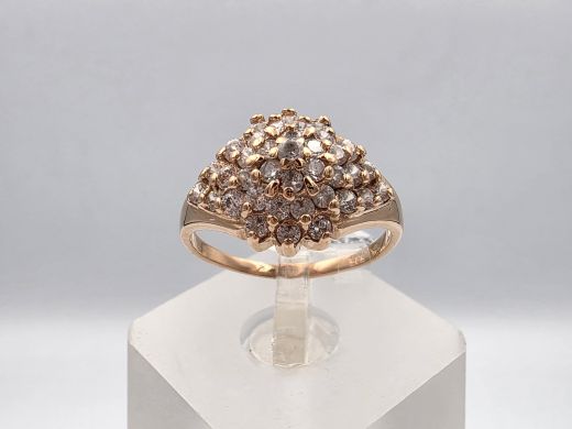 Золотое кольцо, 3.36 г, разм. 17