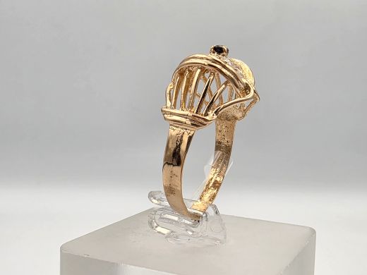 Золотое кольцо с цирконом, 3.52 г, разм. 19