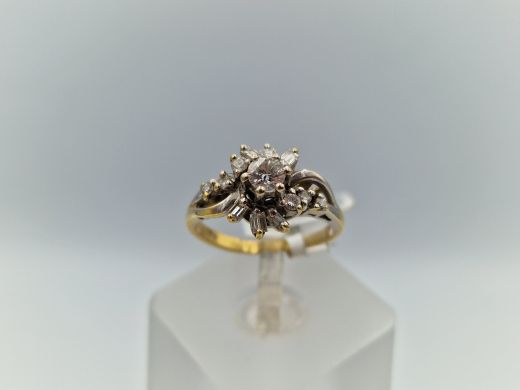 Zelta gredzens ar briljantu, 3.49 g, izm. 15.5