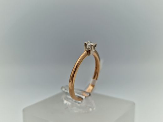 Zelta gredzens ar briljantu, 1.44 g, izm. 15.5